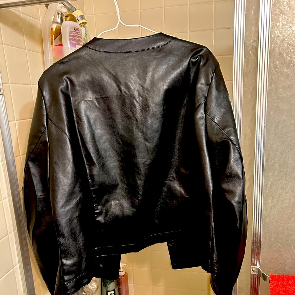 SHEIN Black Leather Jacket Classic Silhouette